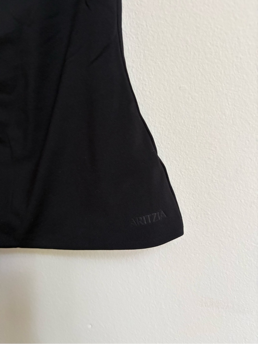 Aritzia Original Contour Ravish Top Black Off-Shoulder Camisole Blouse - Picture 5 of 5
